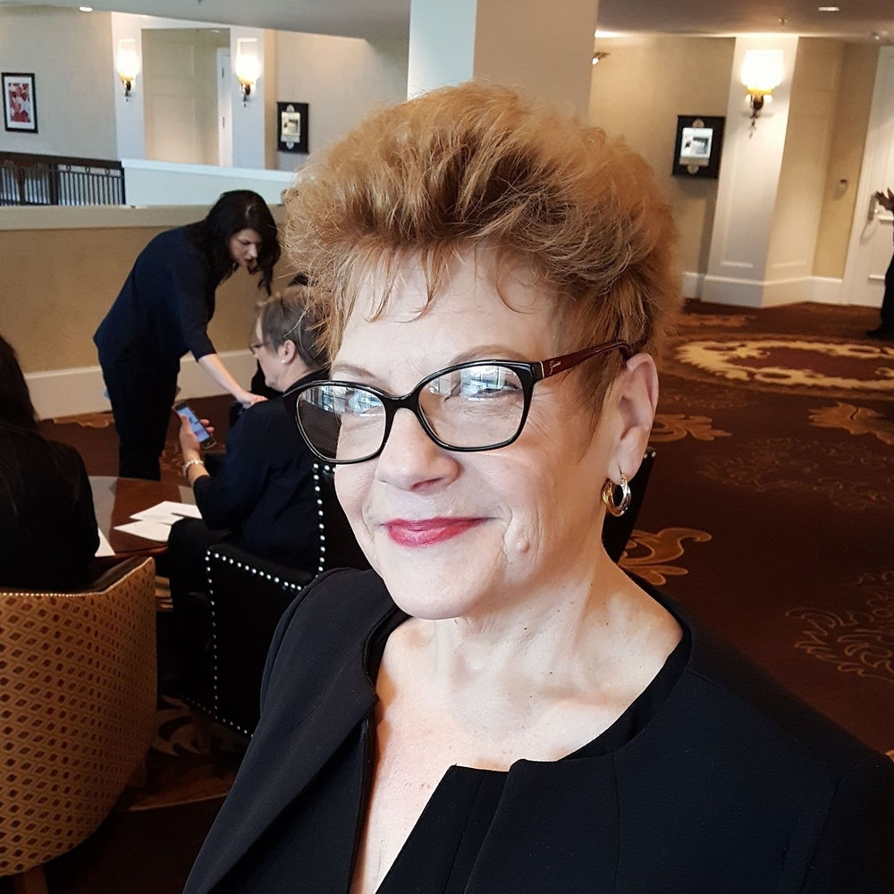 Meet your Posher, Donna